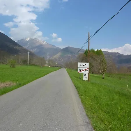 Kleine Perle Im Livo Tal Livo (Lombardy)