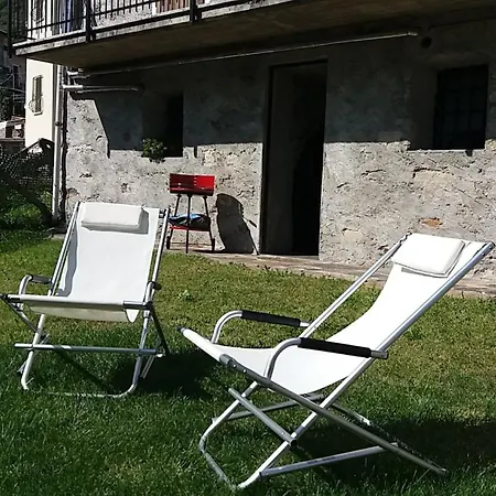 Piccola Perla Apartment Livo (Lombardy)